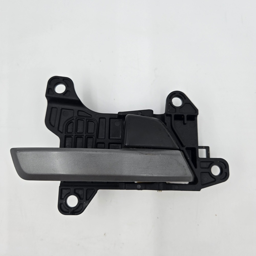 2017-2020 Hyundai Elantra Front Right Interior Door Handle OEM Passenger Side